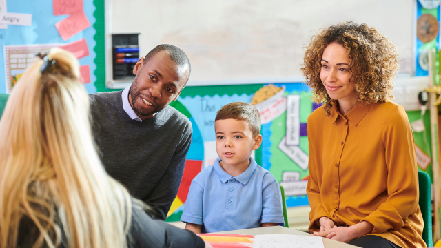 Une alliance essentielle : enseignants, parents et élèves pour le développement harmonieux de l’enfant